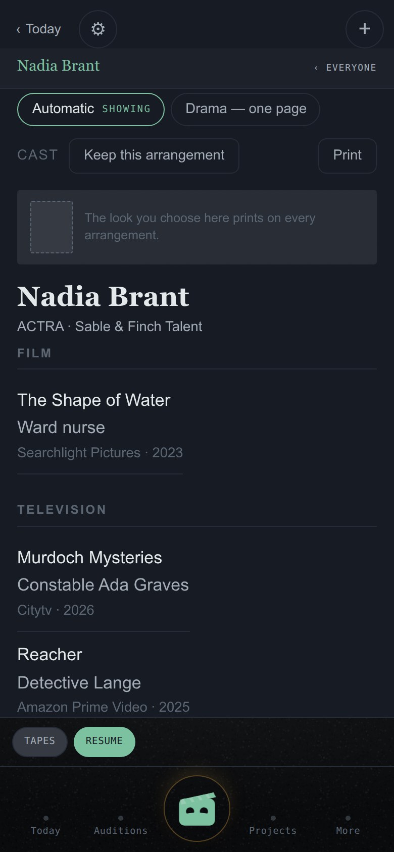 The resume as a profile: the face slot, the arrangements, the credits.